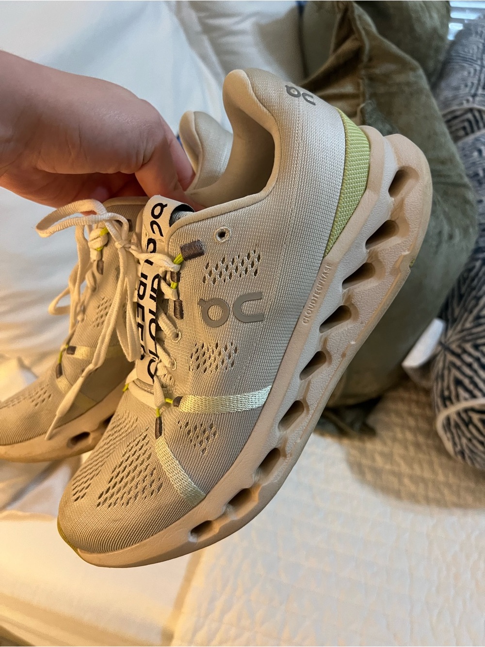 On Running Women's Athletic Shoes Beige with Light Green Accents